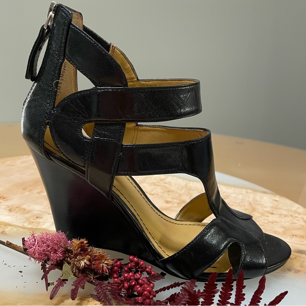 Nine West Leather Wedge